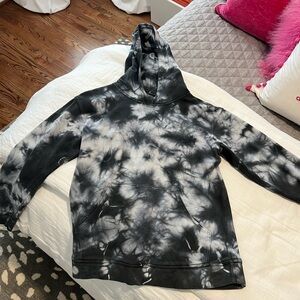 Size 8 Lululemon tie dye hoodie!!
